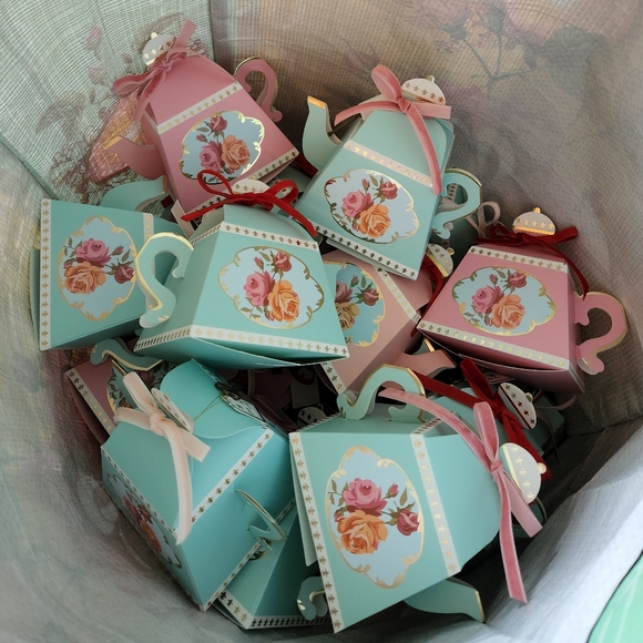 Meet your Posher, Krista - Picture 2 of 7